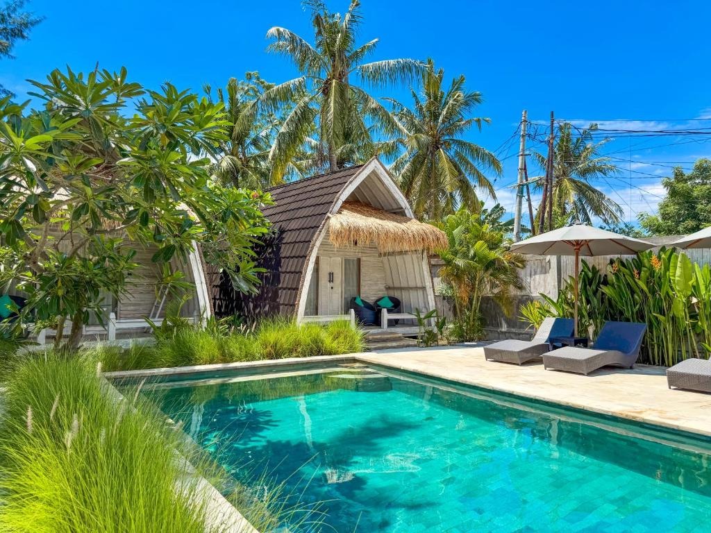 Munduk to Gili Air · Beach Island Escape