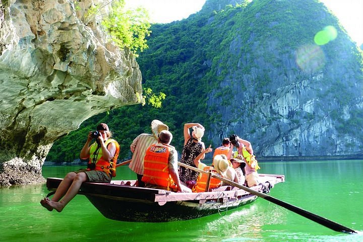Halong to Hanoi · West Lake & Departure Prep