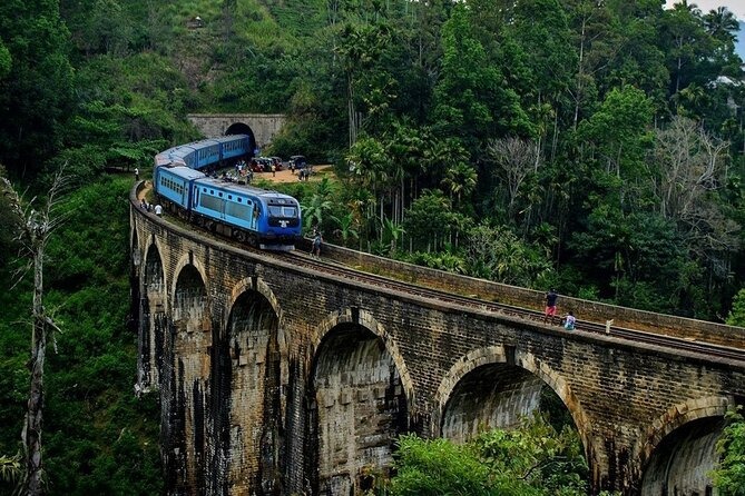 Kandy to Ella · The Most Scenic Train Journey in the World