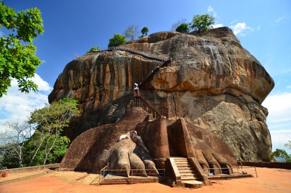 Negombo to Sigiriya · Cultural Triangle
